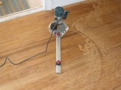 Pivot method for wood floor medallion installation